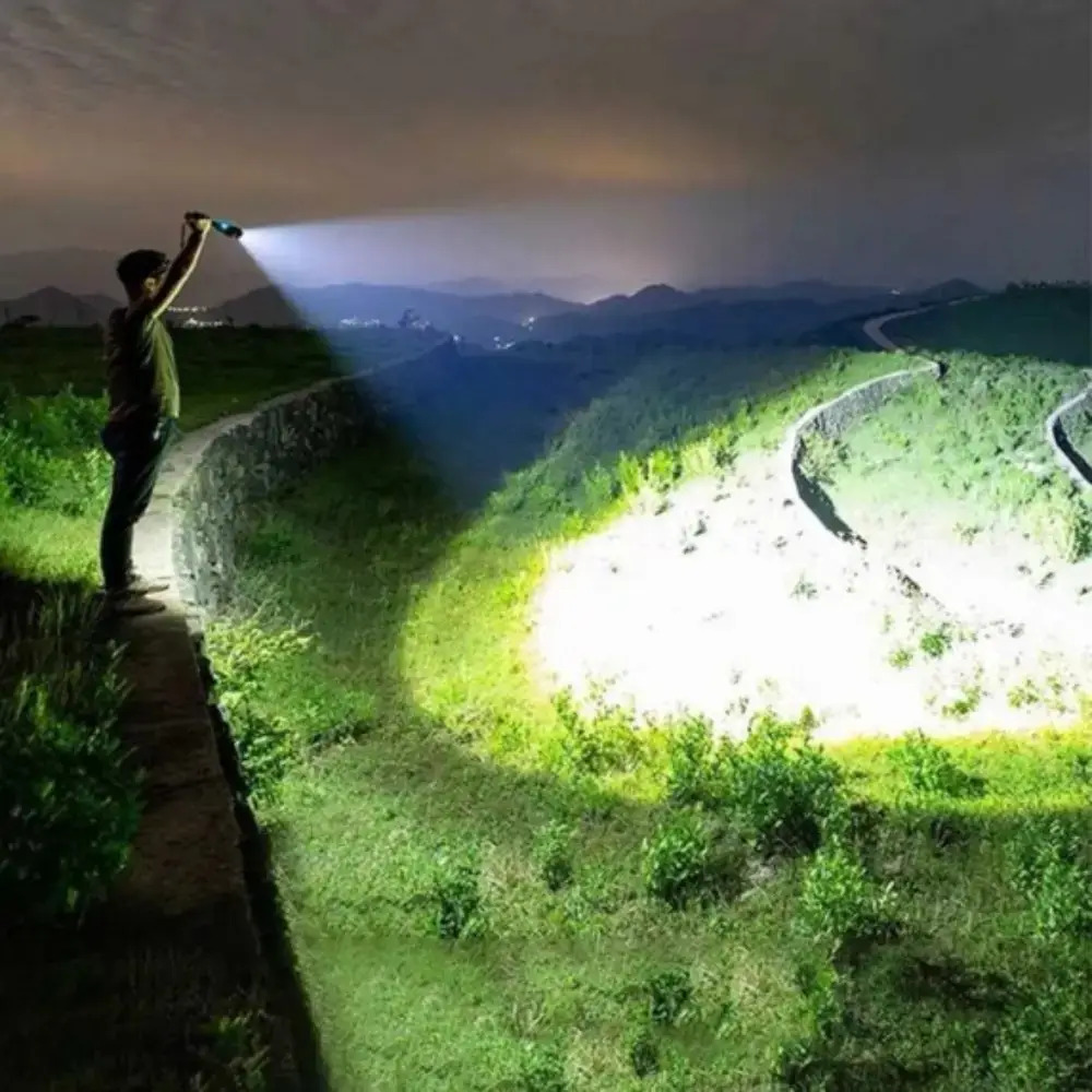 картинка Фонарик P90 Super Light, аккумулятор 26680 от магазина "мир Электроники"