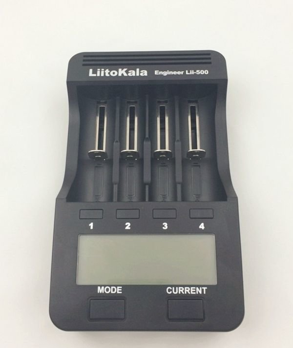 картинка Зарядное устройство LiitoKala Lii-500 для NiCd/NiMH/Li-ion аккумуляторов от магазина "мир Электроники"